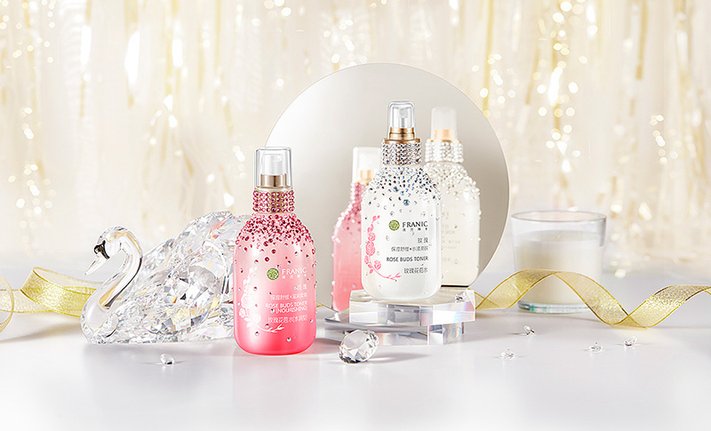 國貨美妝的“梳妝臺(tái)戰(zhàn)爭(zhēng)”：光榮之路，道阻且長(zhǎng)