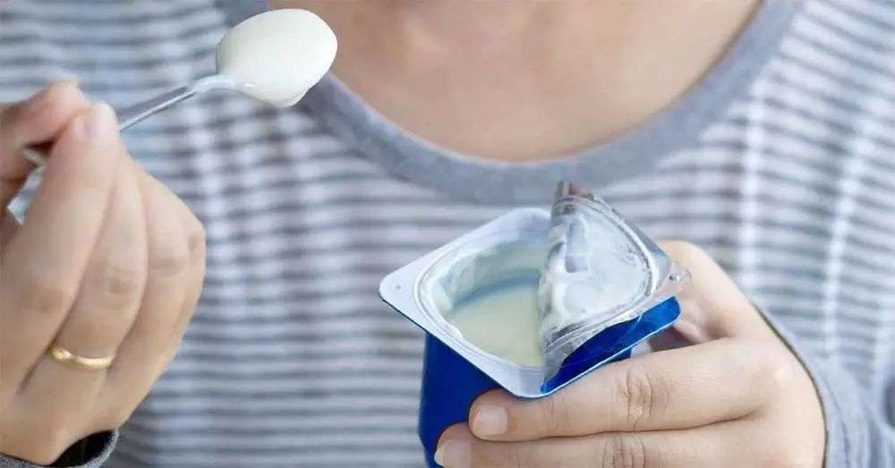 再也不用「擠牙膏」，高露潔換上的「潤滑劑」包裝，讓牙膏從此一滴不剩