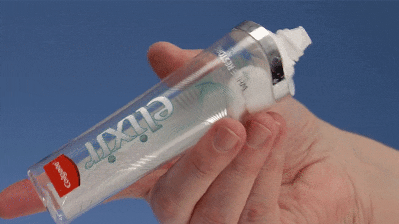 再也不用「擠牙膏」，高露潔換上的「潤滑劑」包裝，讓牙膏從此一滴不剩
